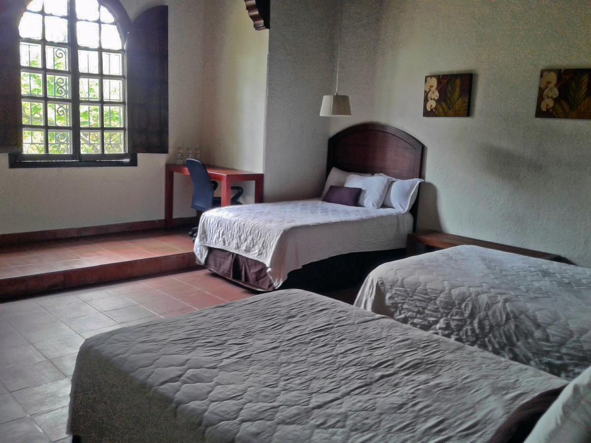 Kal Nawi Hotel サンサルバドル エクステリア 写真