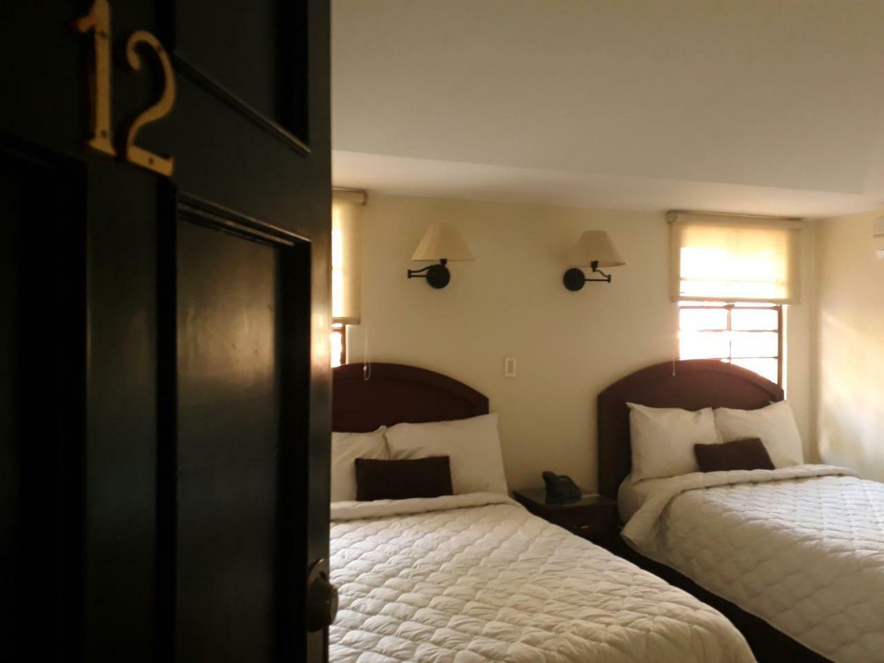 Kal Nawi Hotel サンサルバドル エクステリア 写真