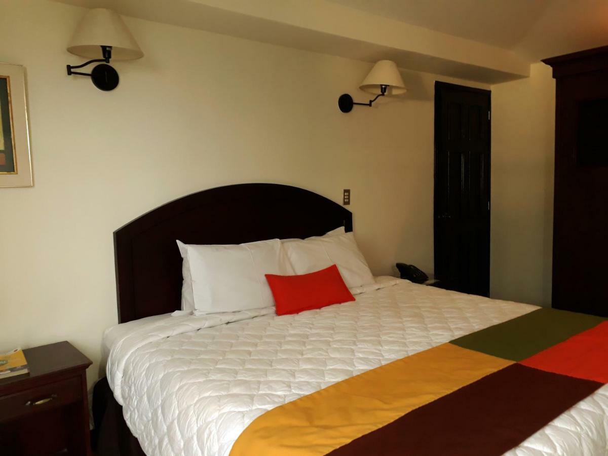 Kal Nawi Hotel サンサルバドル エクステリア 写真